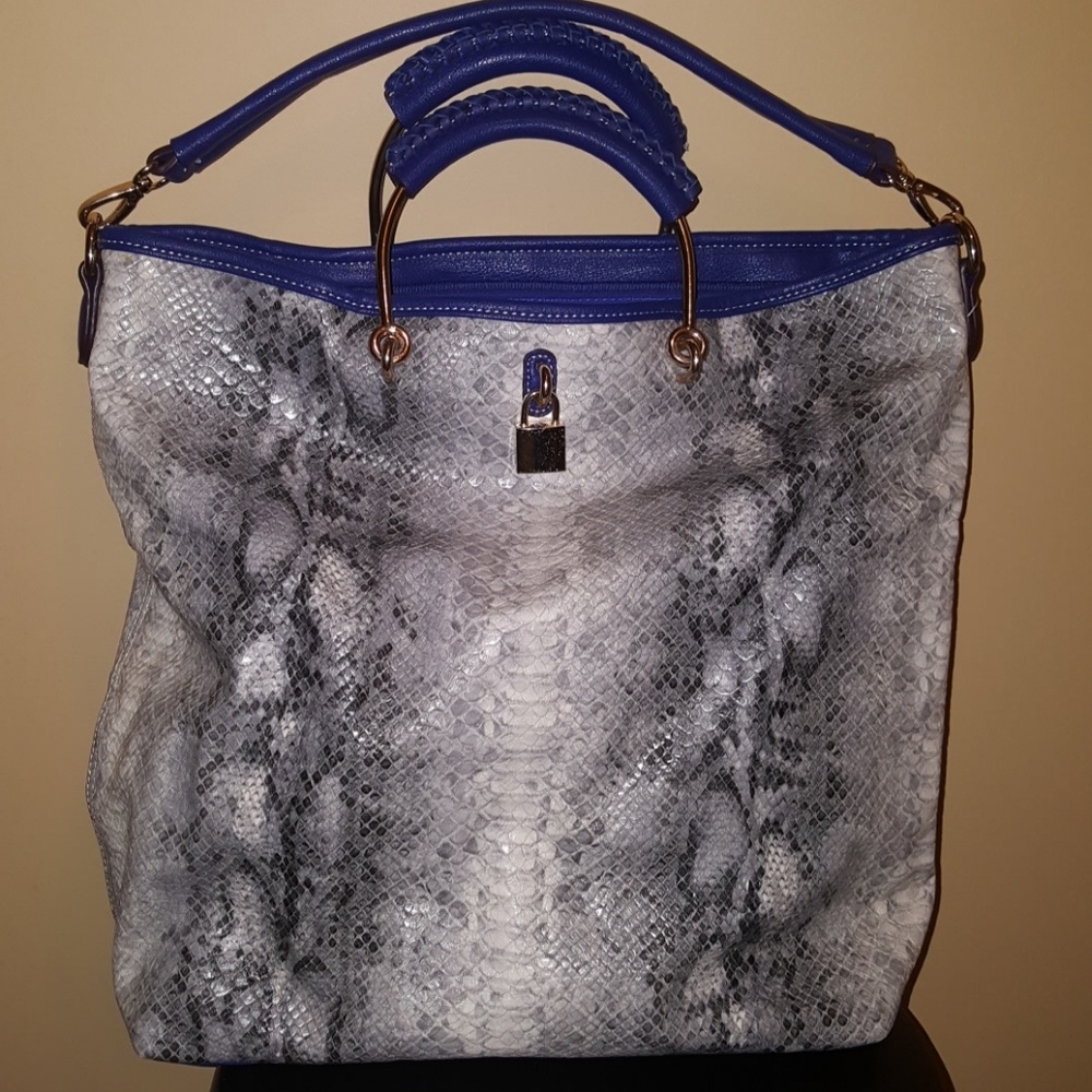 Beautiful faux snakeskin bag